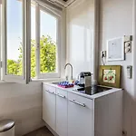 Hotel Amstel Corner 3*