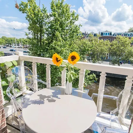 Amstel Corner Отель