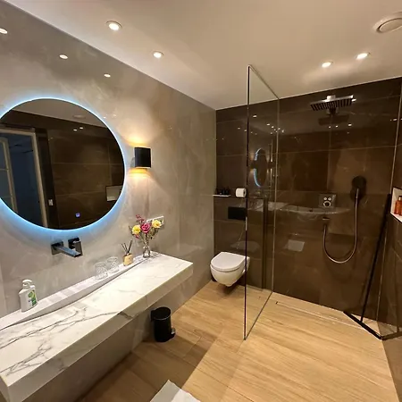 Amstel Corner فندق