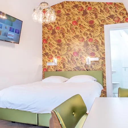 Hotel Amstel Corner 3*