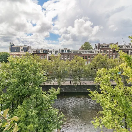 Amstel Corner Hotel