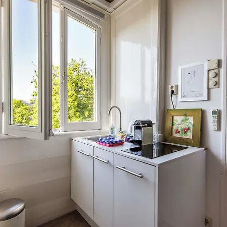 호텔 Amstel Corner 3*