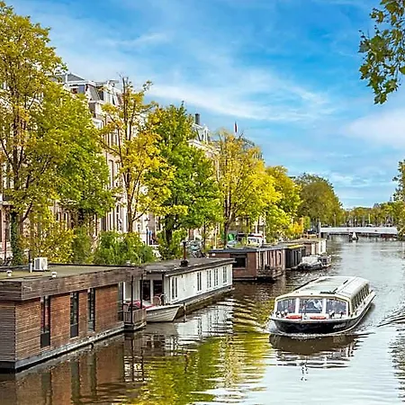 Amstel Corner Hotel 3*