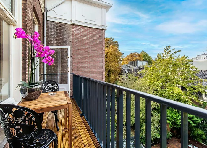 Hotel Amstel Corner 3*